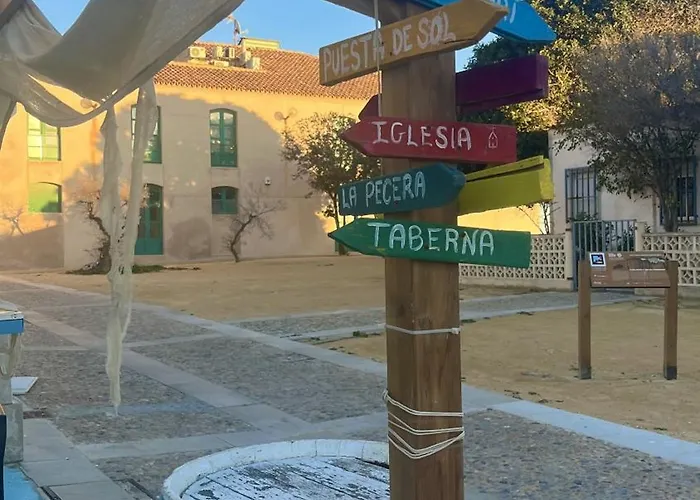 La Esquineta De *